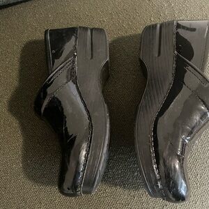 Dansko Black Patent Leather Clogs Size 37